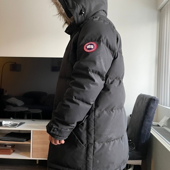 Canada Goose winter coat - Picture 2 of 4